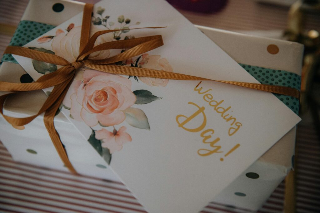 Wedding Gift Etiquette Explained Simply